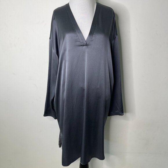 NWT Vince Women's Charcoal Gray 100% Silk V-Neck Long Sleeve Dress Size Medium - Picture 1 of 9